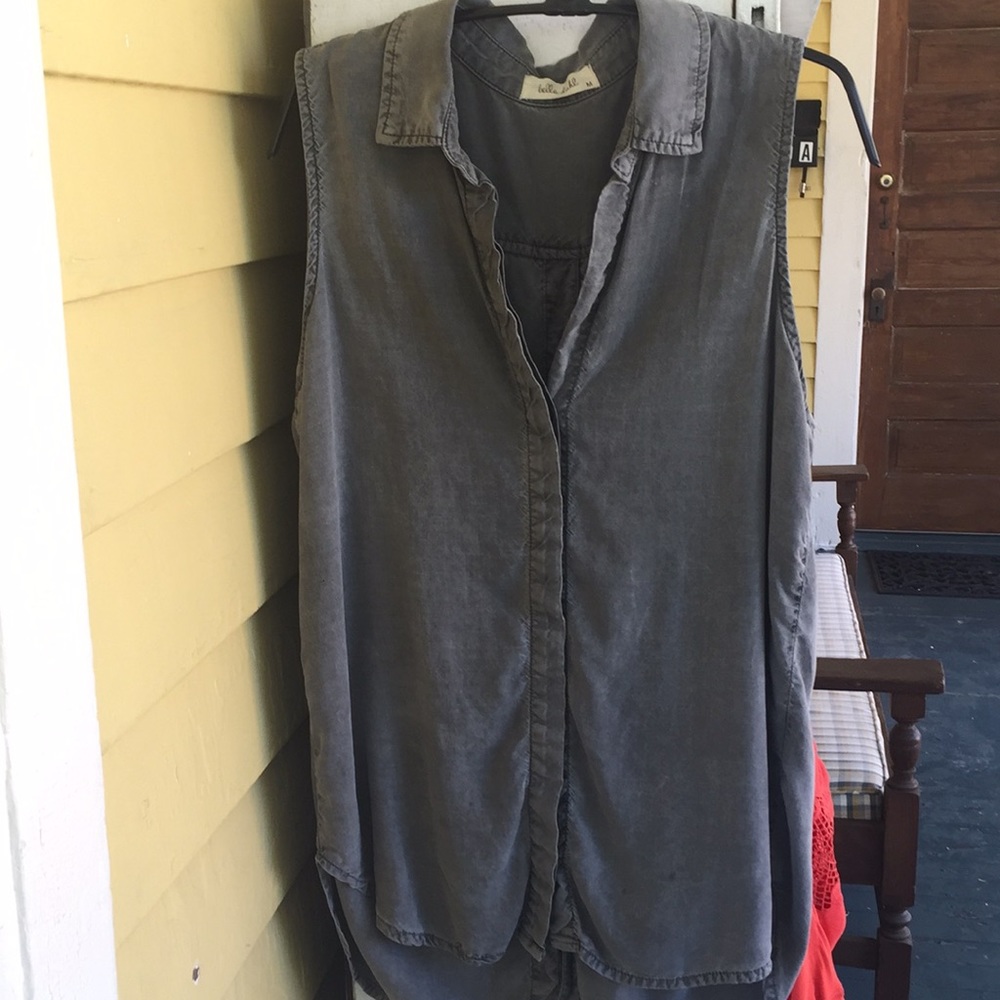 Bella Dahl split lower back blouse